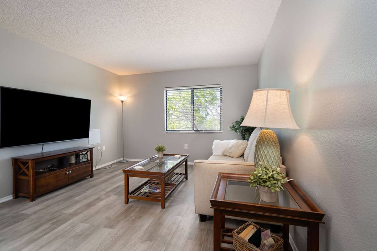 Apartment for rent at 1029 7th Ave E, Bradenton, FL 34208