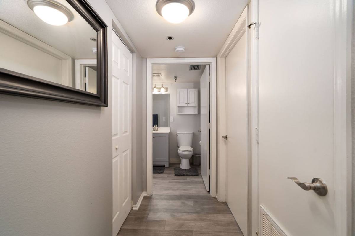 Apartment for rent at 1029 7th Ave E, Bradenton, FL 34208