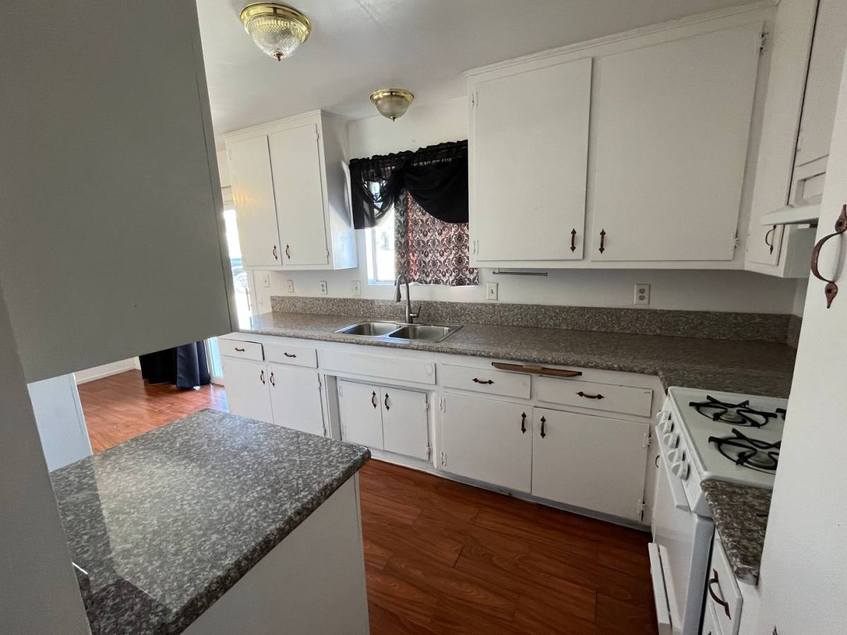 House for rent at 18515 Symeron Rd #287, Apple Valley, CA 92308