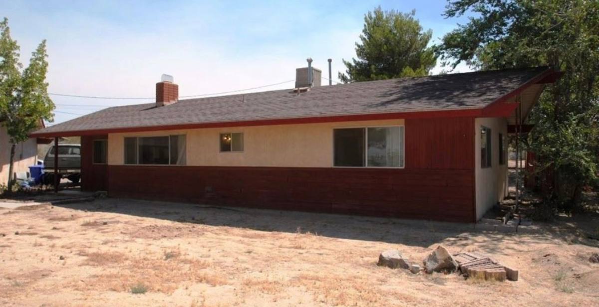 House for rent at 18515 Symeron Rd #287, Apple Valley, CA 92308