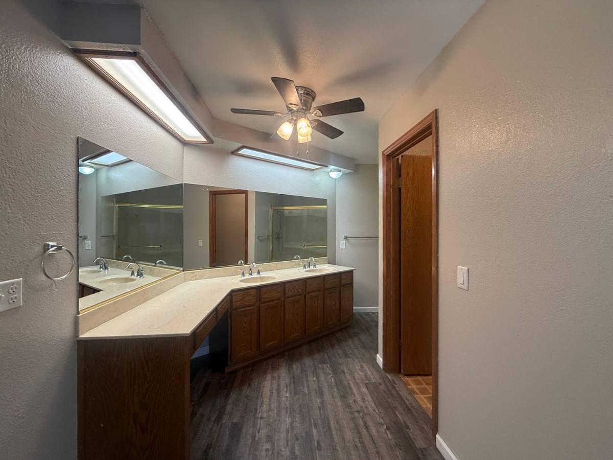House for rent at 1105 S Jeffrey Court, Visalia, CA 93292