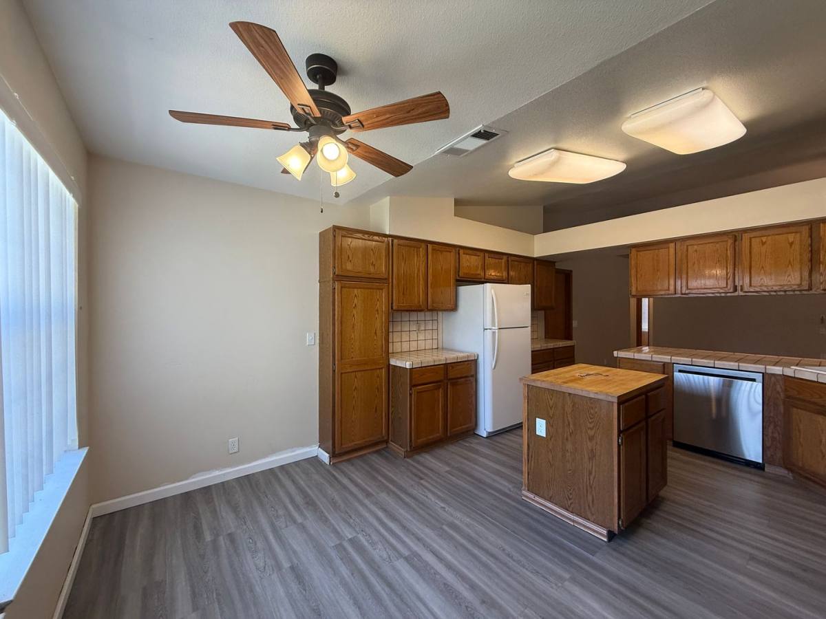 House for rent at 1105 S Jeffrey Court, Visalia, CA 93292