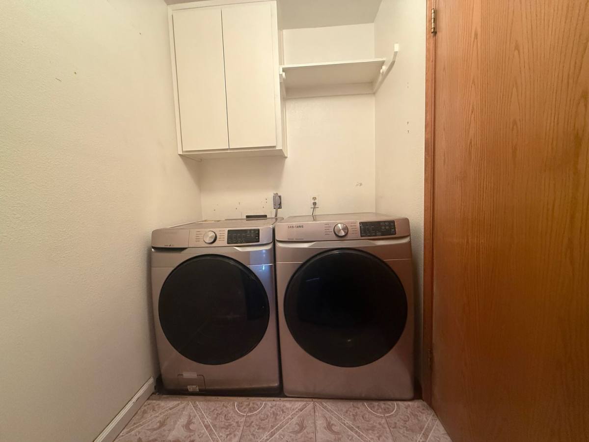 House for rent at 1105 S Jeffrey Court, Visalia, CA 93292