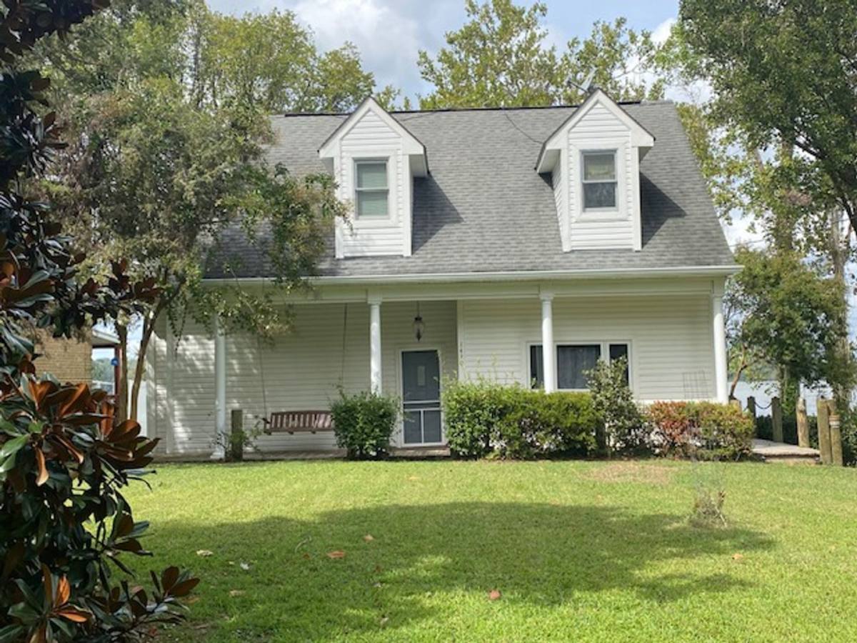 House for rent at 1420 Riverside Dr, Bryans Road, MD 20616