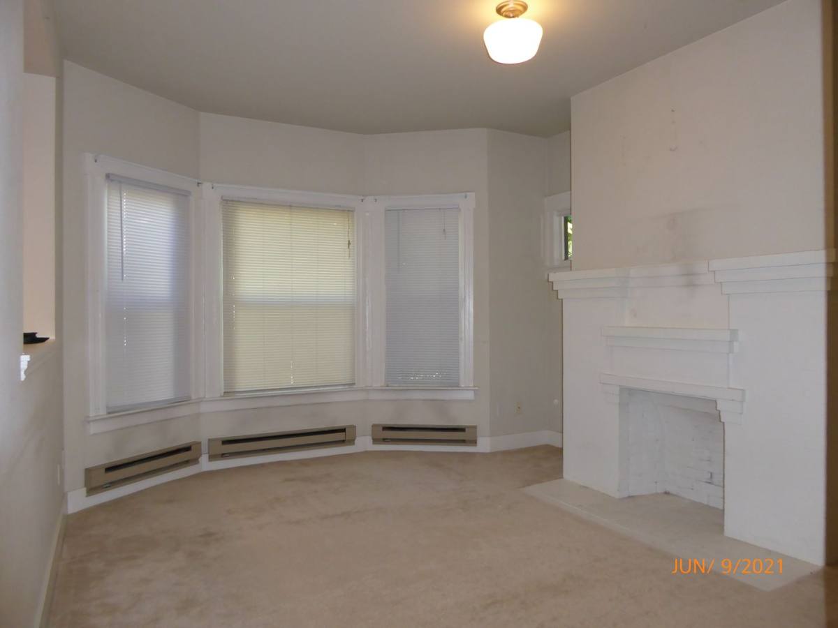 Apartment for rent at 1417 Boylston Ave, Seattle, WA 98122