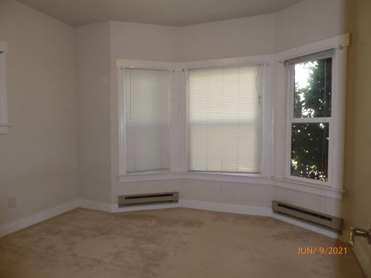 Apartment for rent at 1417 Boylston Ave, Seattle, WA 98122