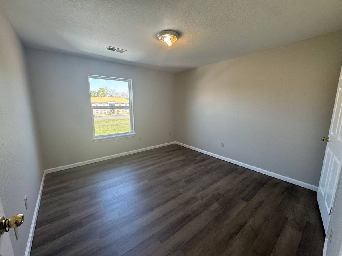Apartment for rent at 1121 Transit Way, Murray, KY 42071