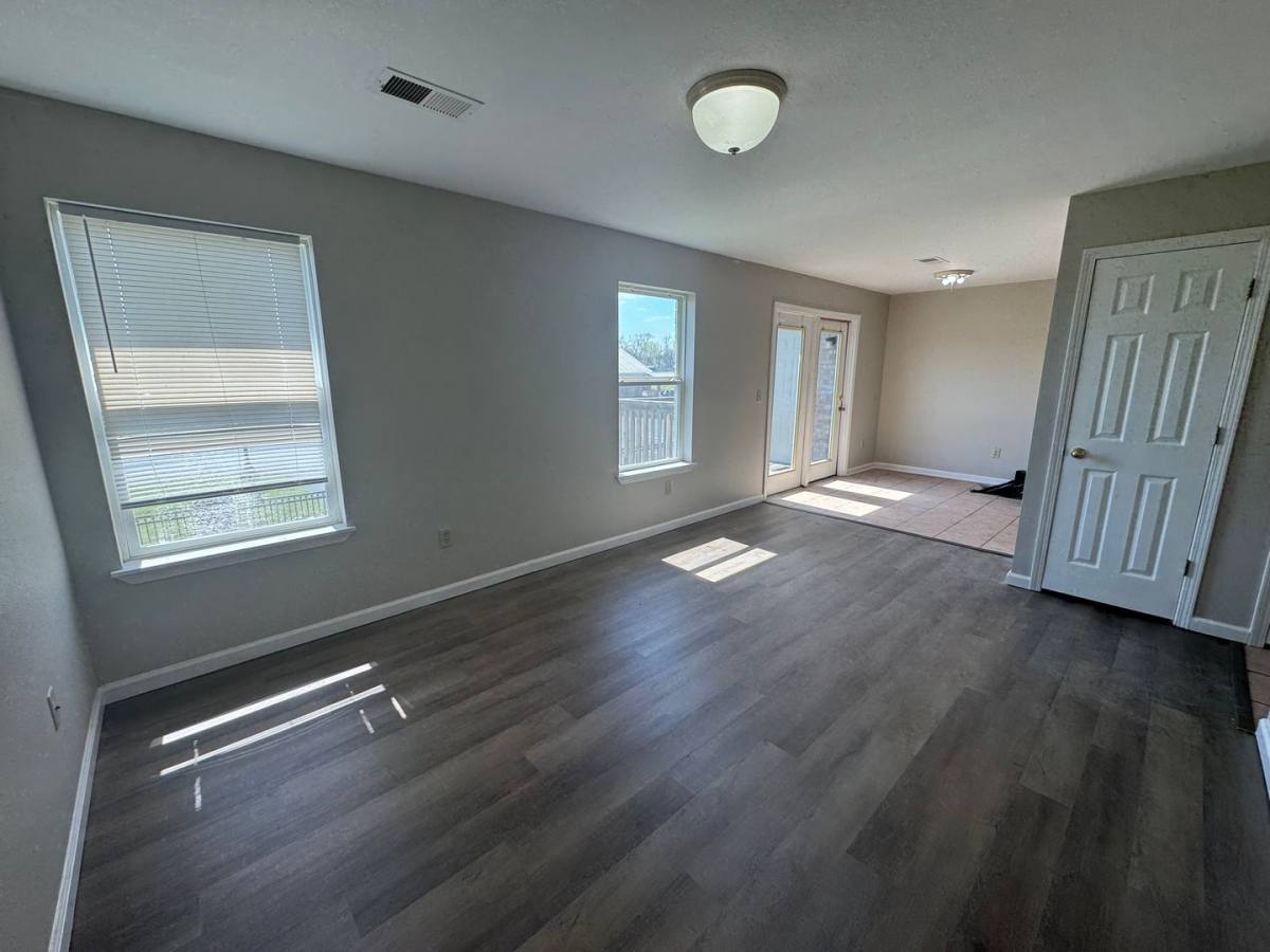 Apartment for rent at 1121 Transit Way, Murray, KY 42071