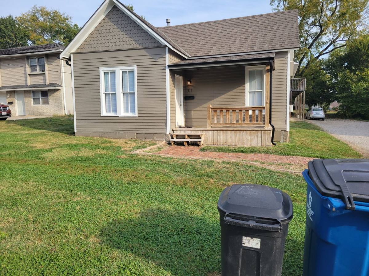 House for rent at 315 Jefferson St, Warrensburg, MO 64093