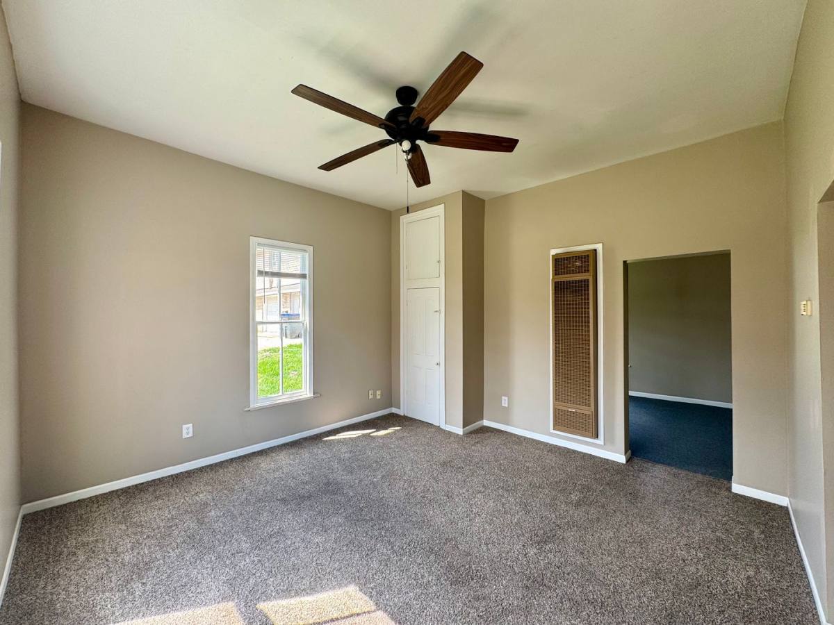 House for rent at 315 Jefferson St, Warrensburg, MO 64093