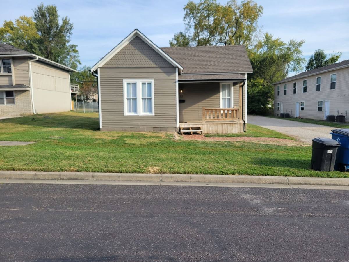 House for rent at 315 Jefferson St, Warrensburg, MO 64093