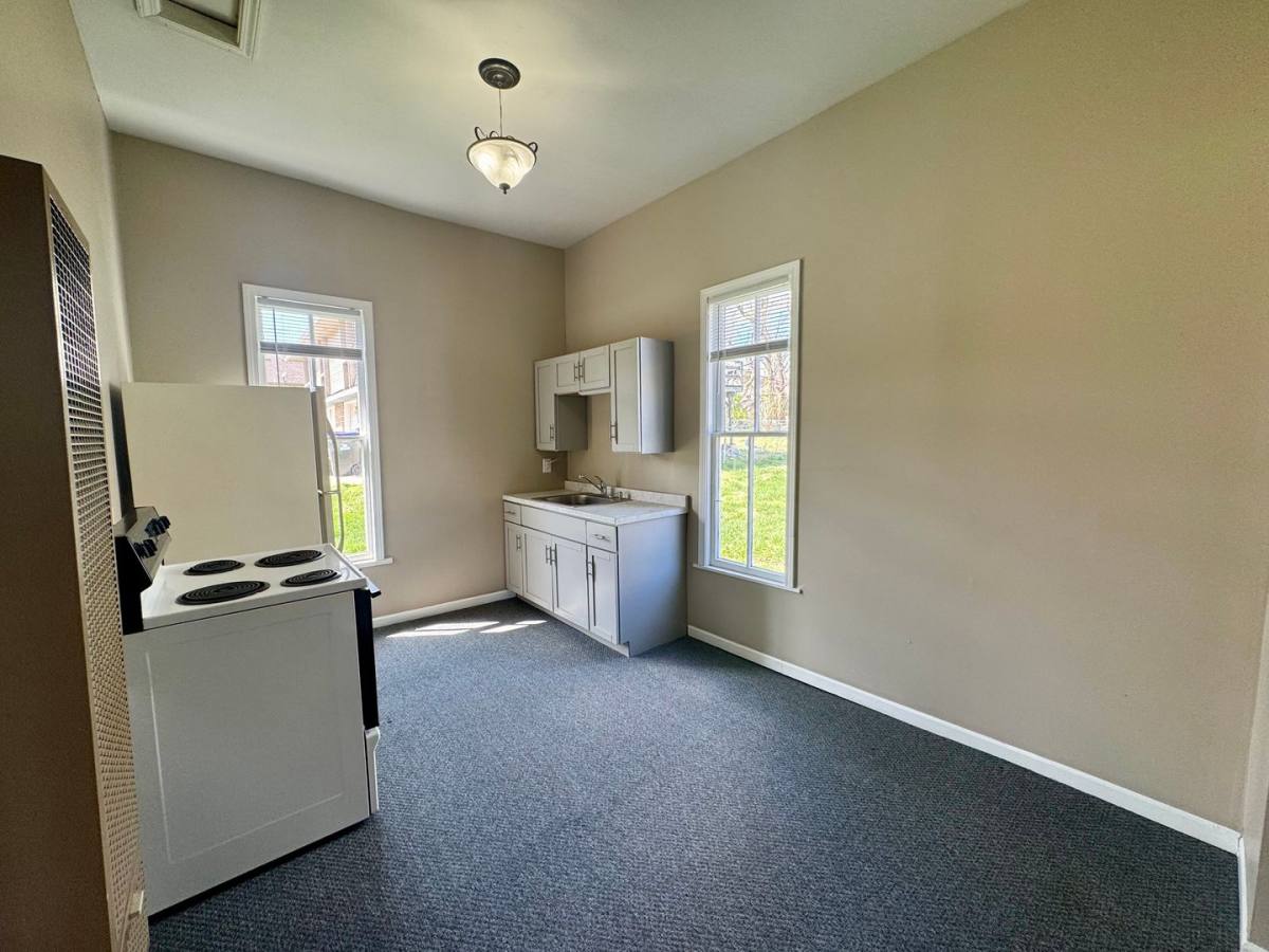 House for rent at 315 Jefferson St, Warrensburg, MO 64093