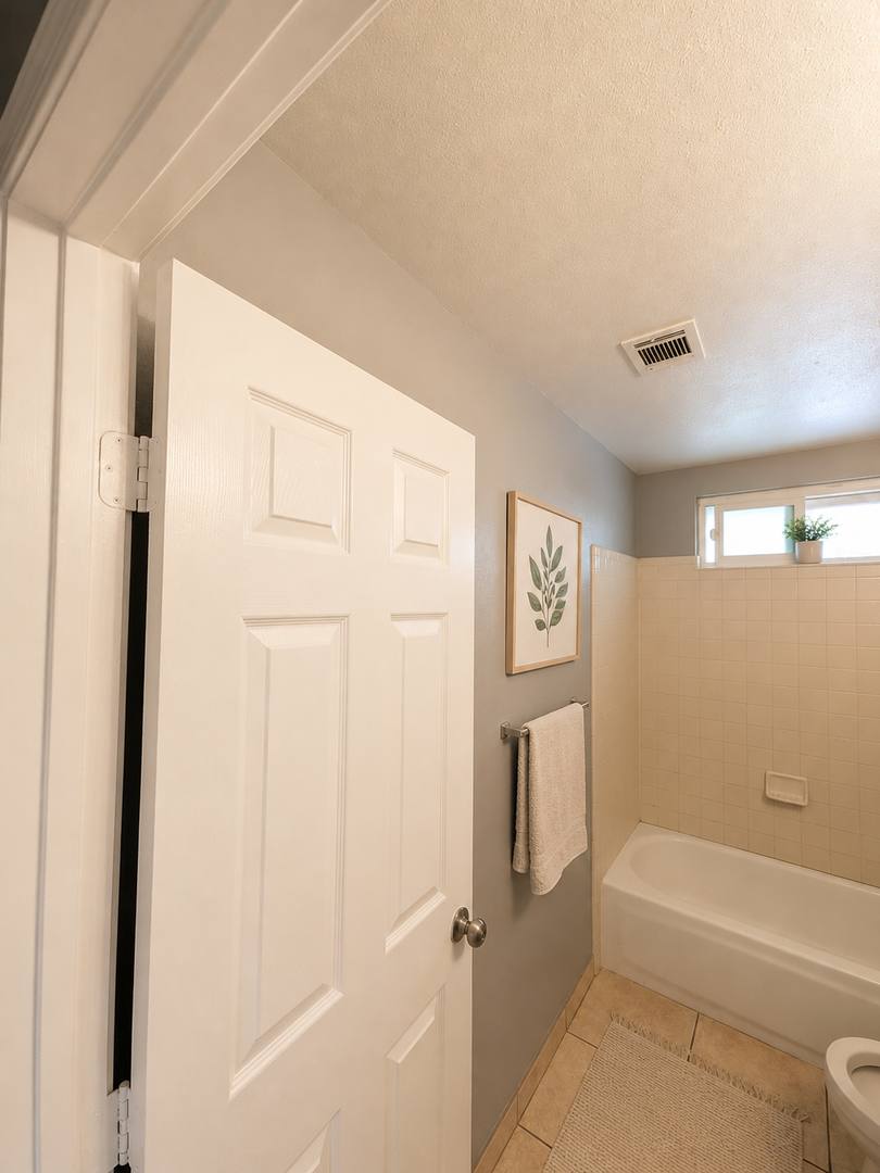 Apartment for rent at 1620 E Yale Ave, Fresno, CA 93704