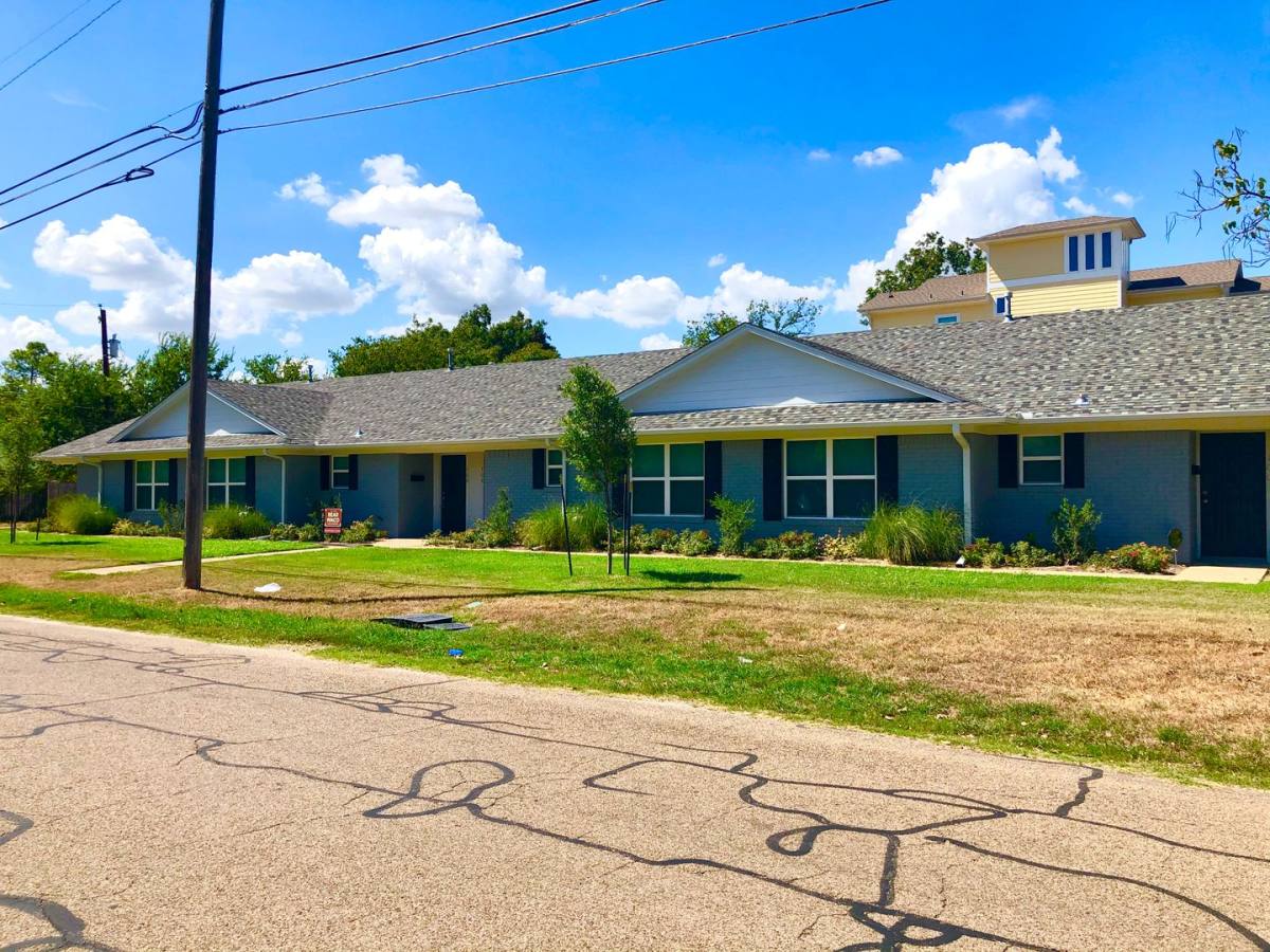 Apartment for rent at 1107 Wood, Waco, TX 76706