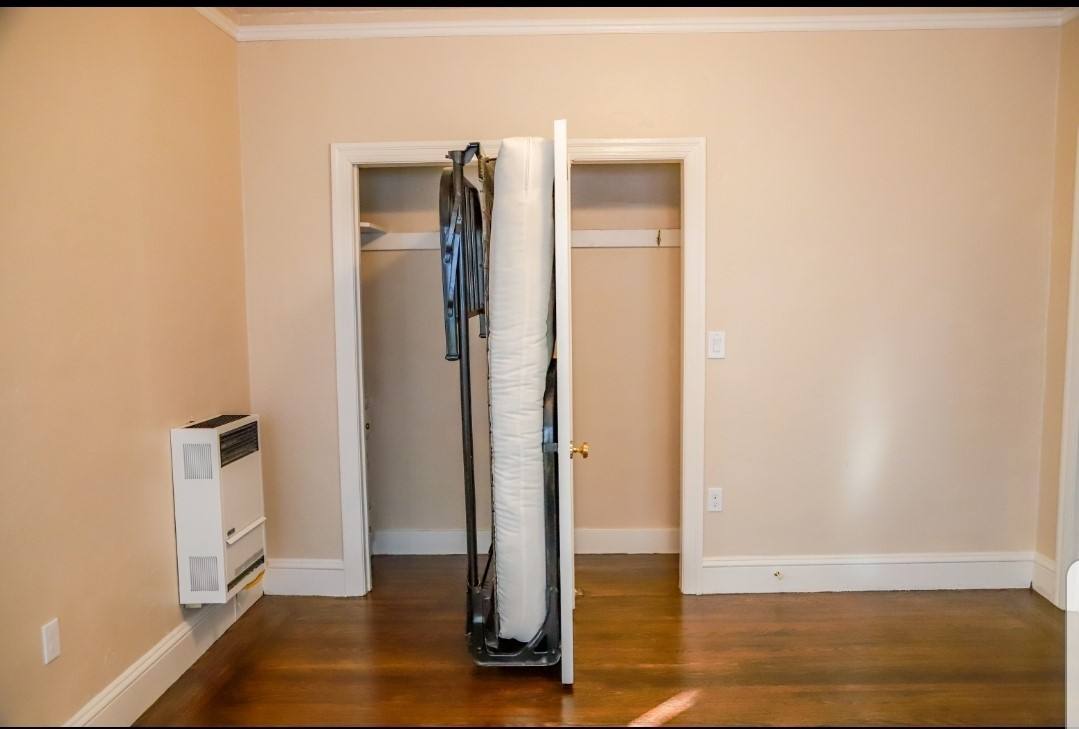Apartment for rent at 635 Hillsborough St, Oakland, CA 94606