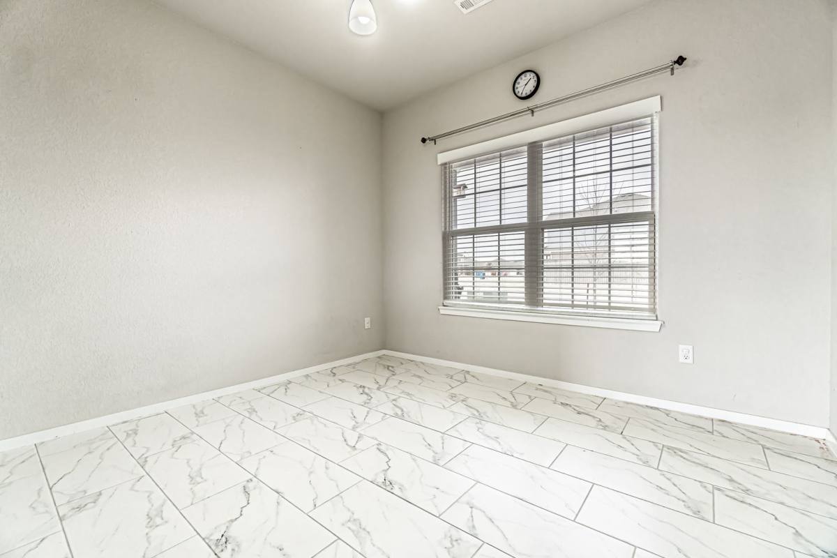 House for rent at 6609 SW Warrington Rd, Bentonville, AR 72713