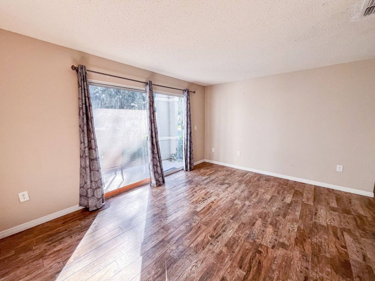 Condo for rent at 3705 SW 27th St #1118, Gainesville, FL 32608