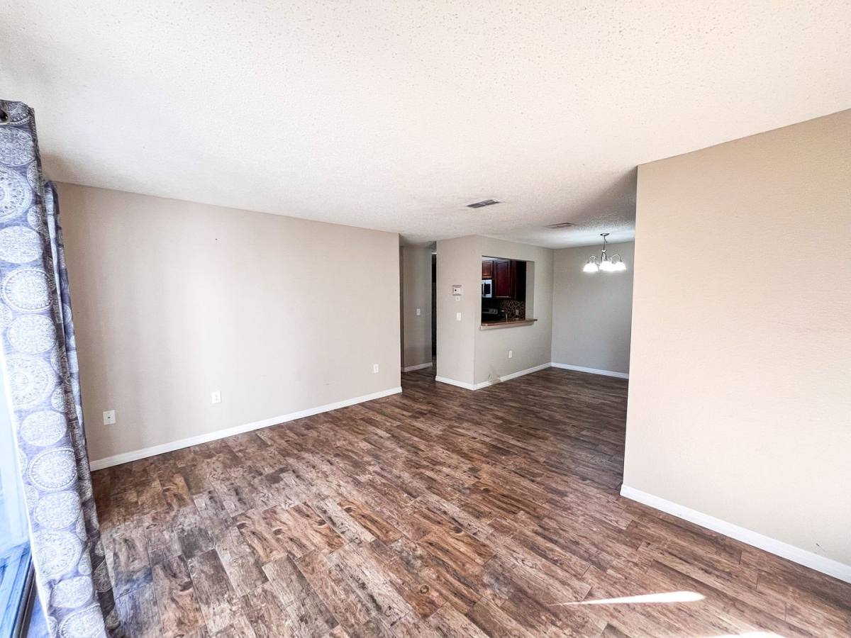 Condo for rent at 3705 SW 27th St #1118, Gainesville, FL 32608