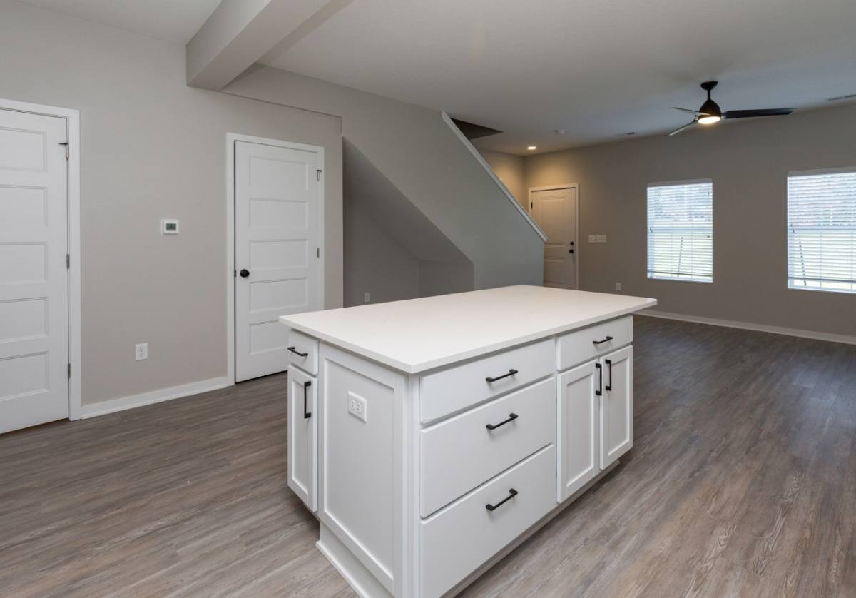 Townhouse for rent at 4525 100th St, Urbandale, IA 50322