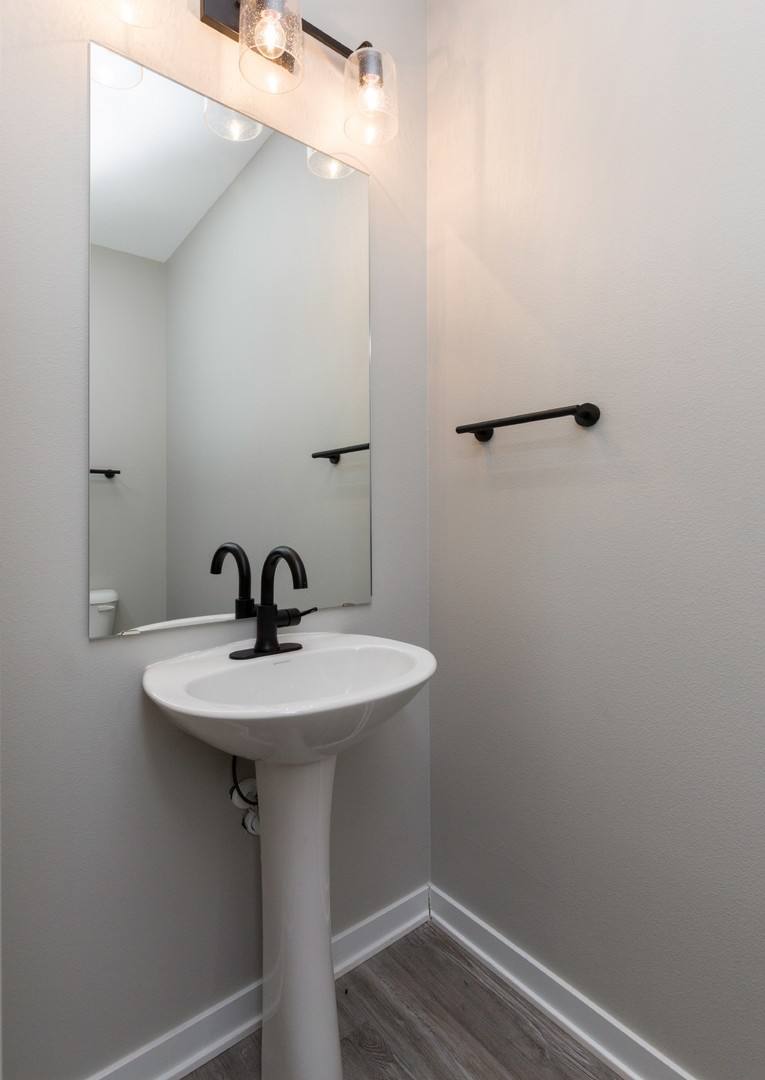 Townhouse for rent at 4525 100th St, Urbandale, IA 50322