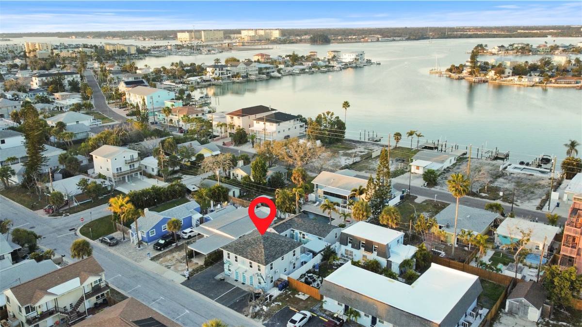Apartment for rent at 14135 Palm St, Saint Petersburg, FL 33708
