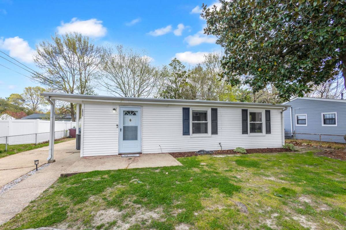 House for rent at 2923 Scotia Dr, Chesapeake, VA 23325