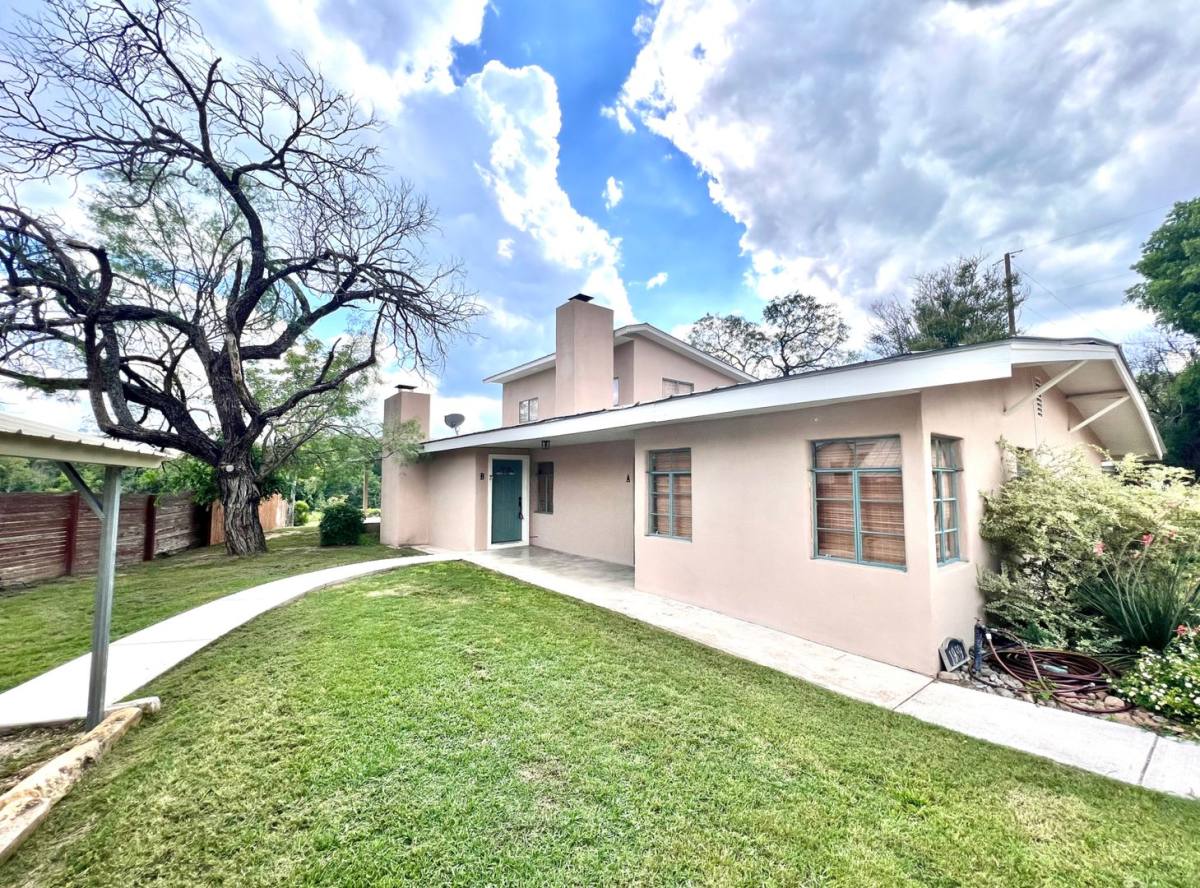 House for rent at 1959 Arcadia #B, Kerrville, TX 78028
