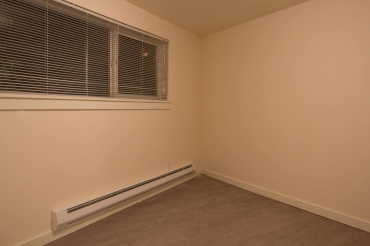 Apartment for rent at 2501 Thorndyke Ave W, Seattle, WA 98199
