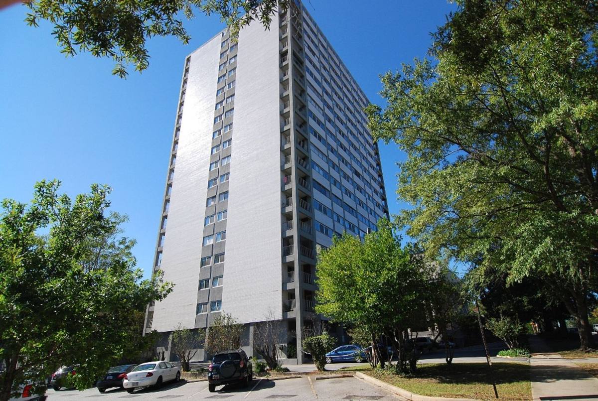 Apartment for rent at 1520 Senate St, Columbia, SC 29201