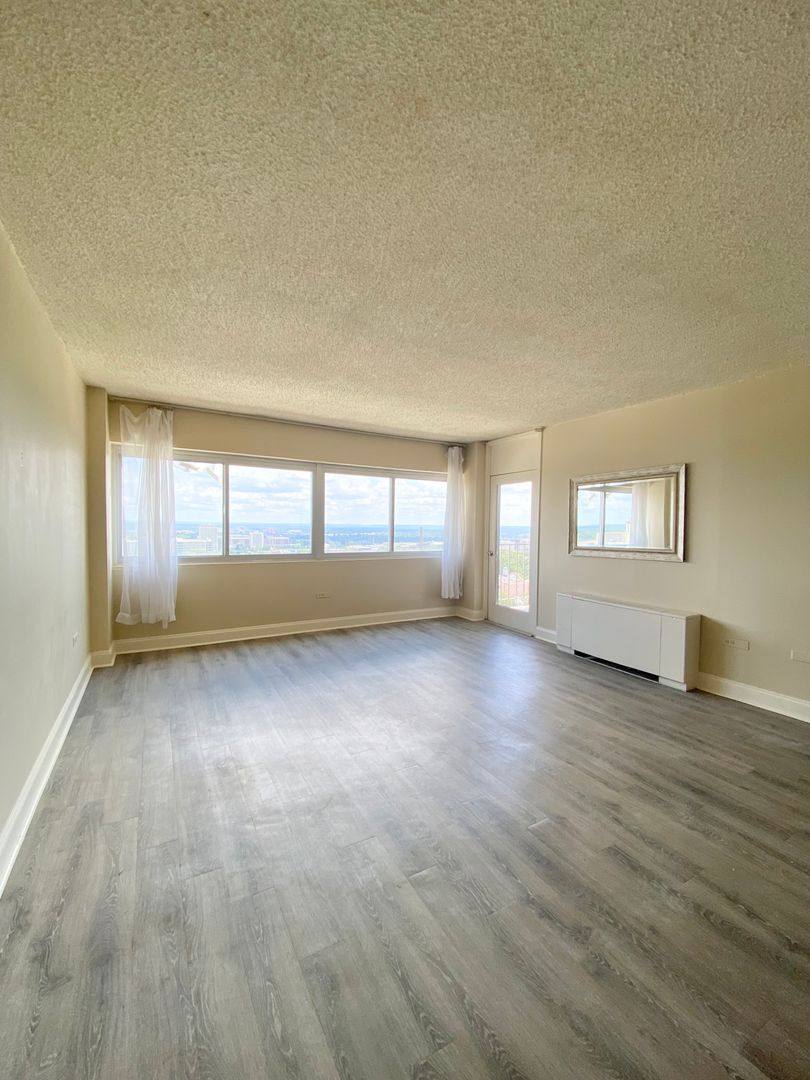 Apartment for rent at 1520 Senate St, Columbia, SC 29201