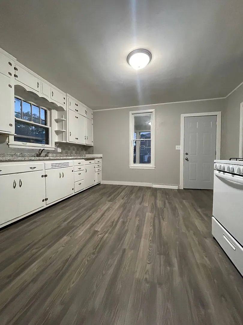House for rent at 1002 8th St S, La Crosse, WI 54601