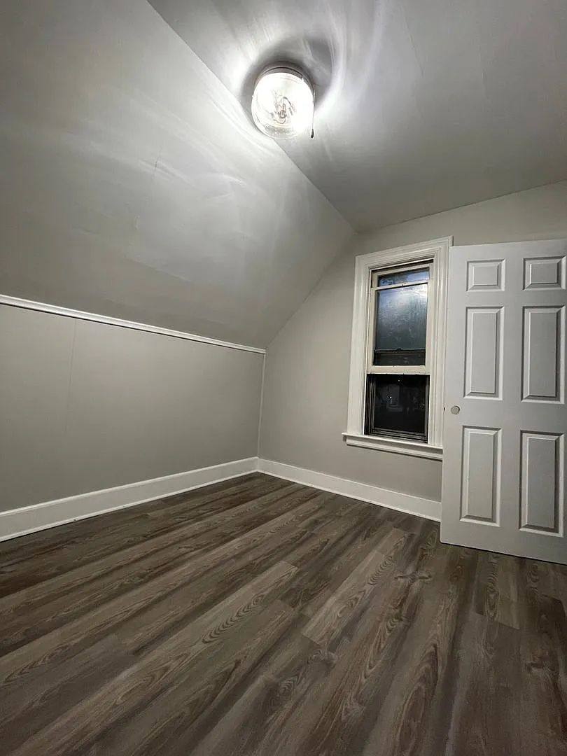 House for rent at 1002 8th St S, La Crosse, WI 54601