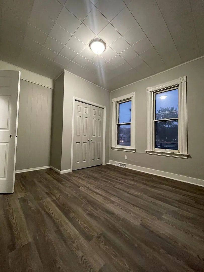 House for rent at 1002 8th St S, La Crosse, WI 54601
