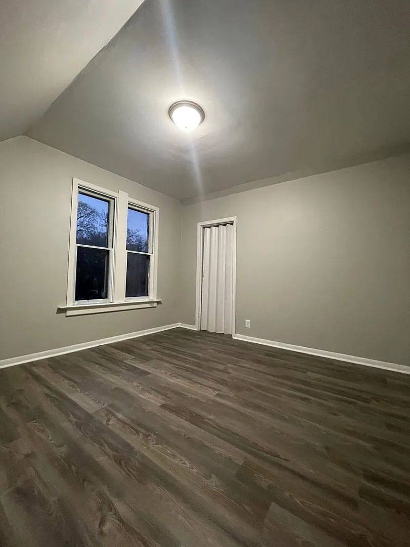 House for rent at 1002 8th St S, La Crosse, WI 54601