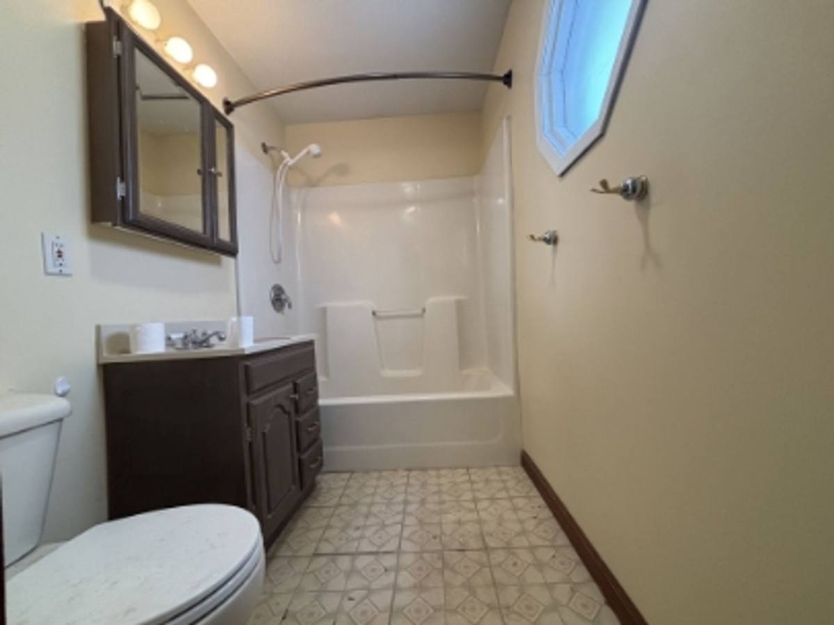 Townhouse for rent at 561 Farnsworth Ave, Clairton, PA 15025