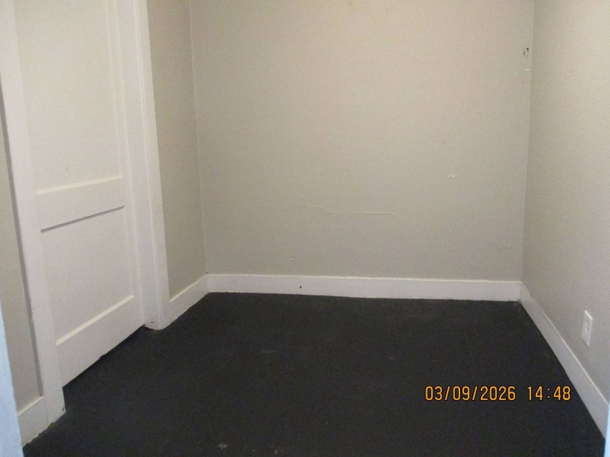 Apartment for rent at 301 W Third, Aberdeen, WA 98520