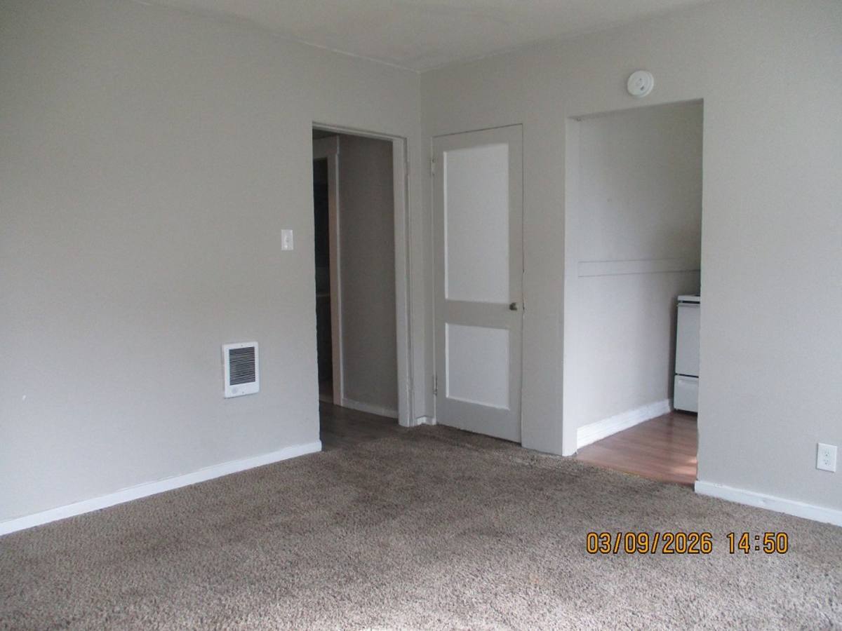 Apartment for rent at 301 W Third, Aberdeen, WA 98520