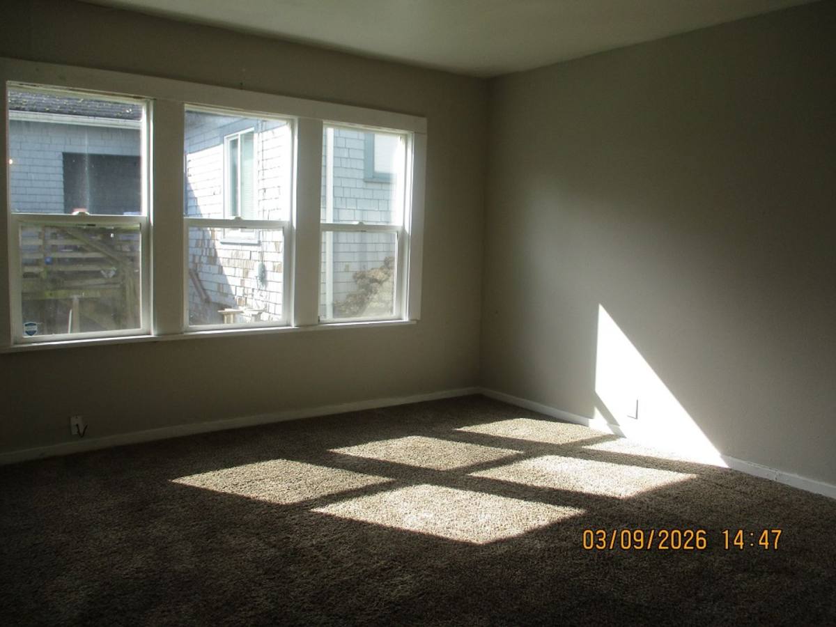Apartment for rent at 301 W Third, Aberdeen, WA 98520