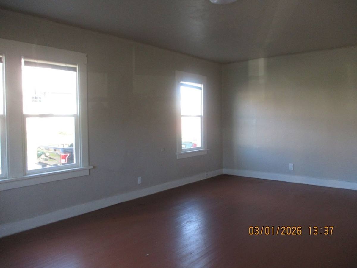 Apartment for rent at 301 W Third, Aberdeen, WA 98520