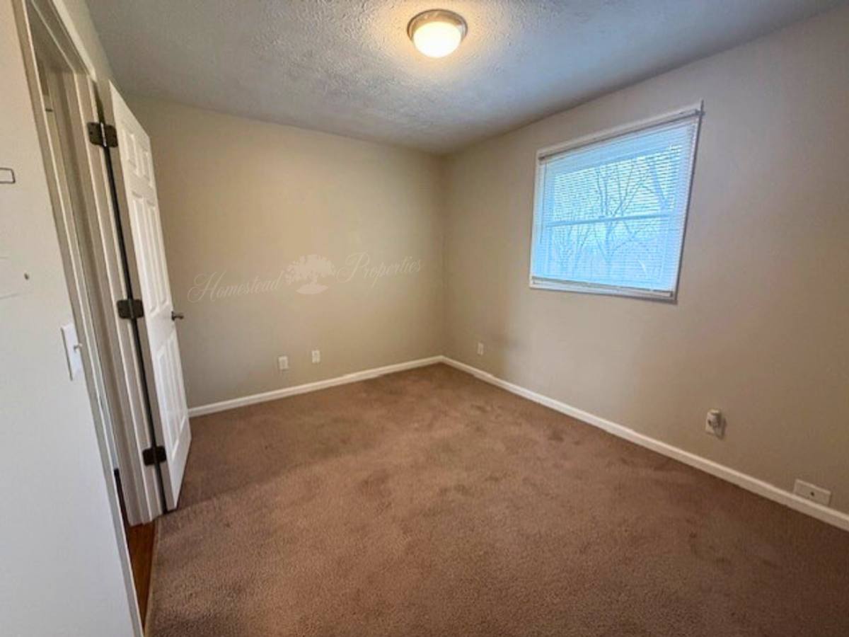 Apartment for rent at 105 Lemay Dr, Kingsport, TN 37664