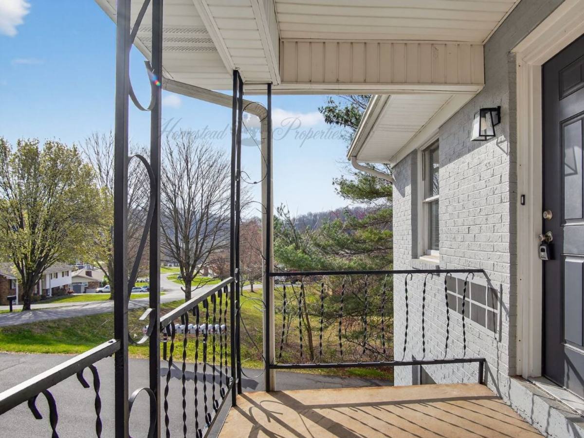 Apartment for rent at 105 Lemay Dr, Kingsport, TN 37664