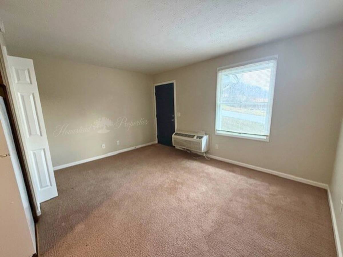 Apartment for rent at 105 Lemay Dr, Kingsport, TN 37664