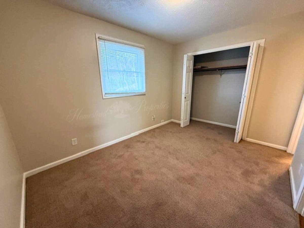 Apartment for rent at 105 Lemay Dr, Kingsport, TN 37664
