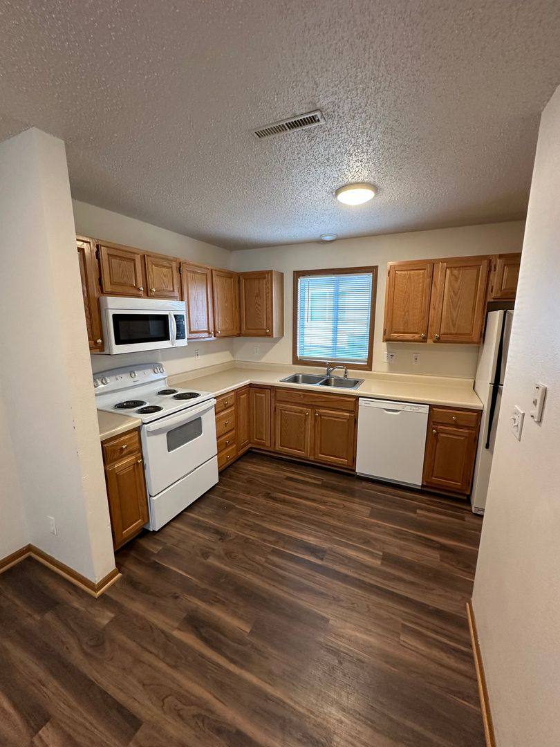 Apartment for rent at 1011 Kellogg Ave, Ames, IA 50010
