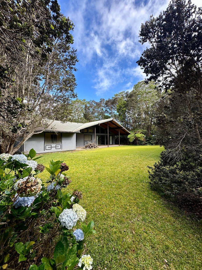 House for rent at 99-7733 Uluhe Place, Volcano, HI 96785