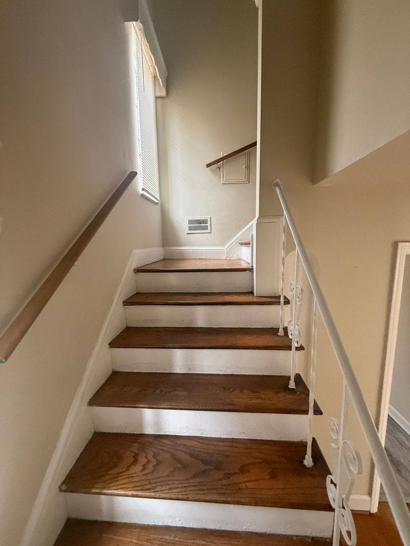 Apartment for rent at 12847 Maiden St, Detroit, MI 48213