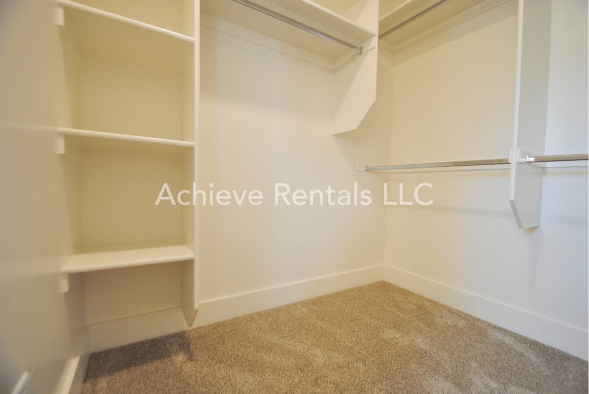 Townhouse for rent at 2038 N 380 E, Logan, UT 84341