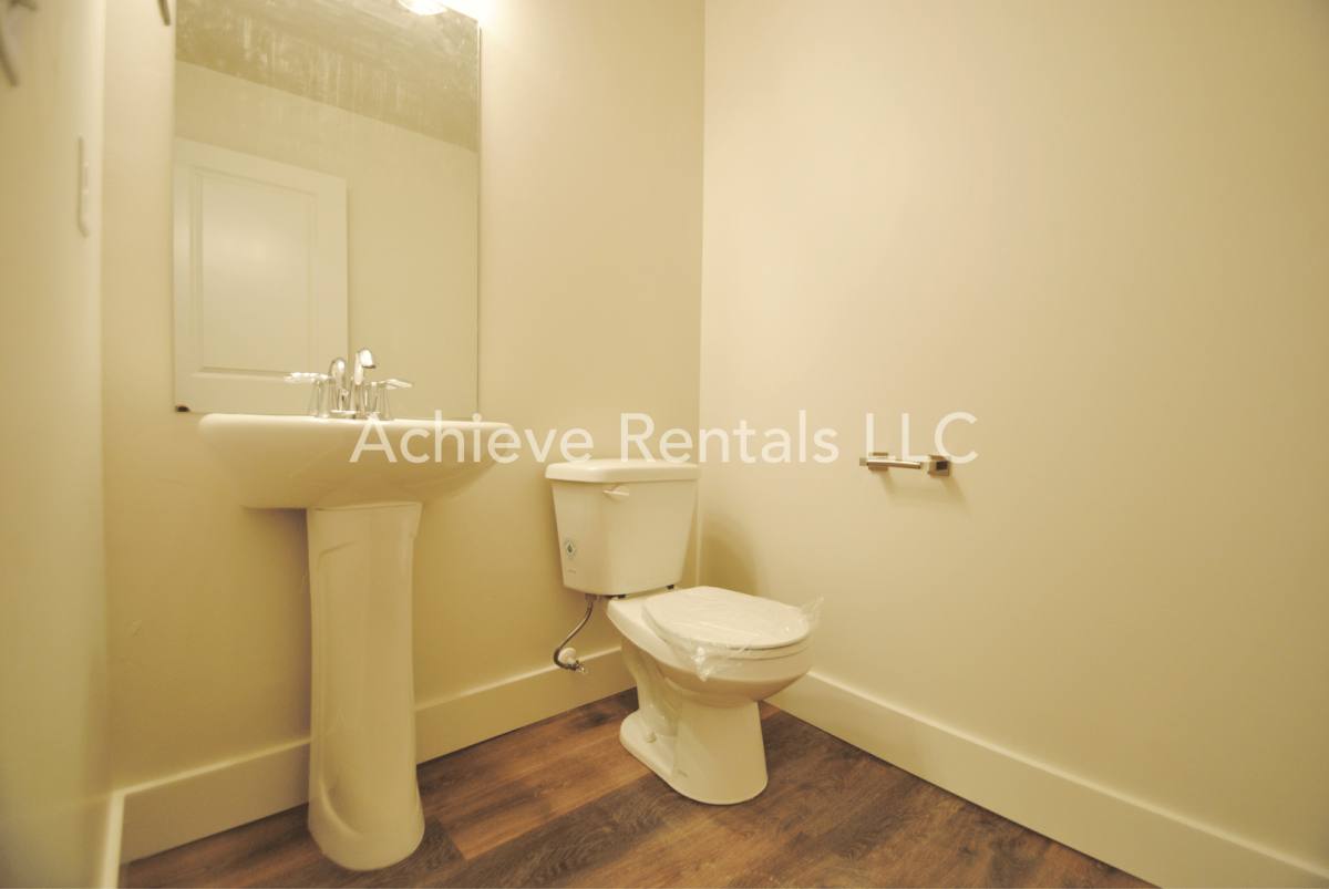 Townhouse for rent at 2038 N 380 E, Logan, UT 84341