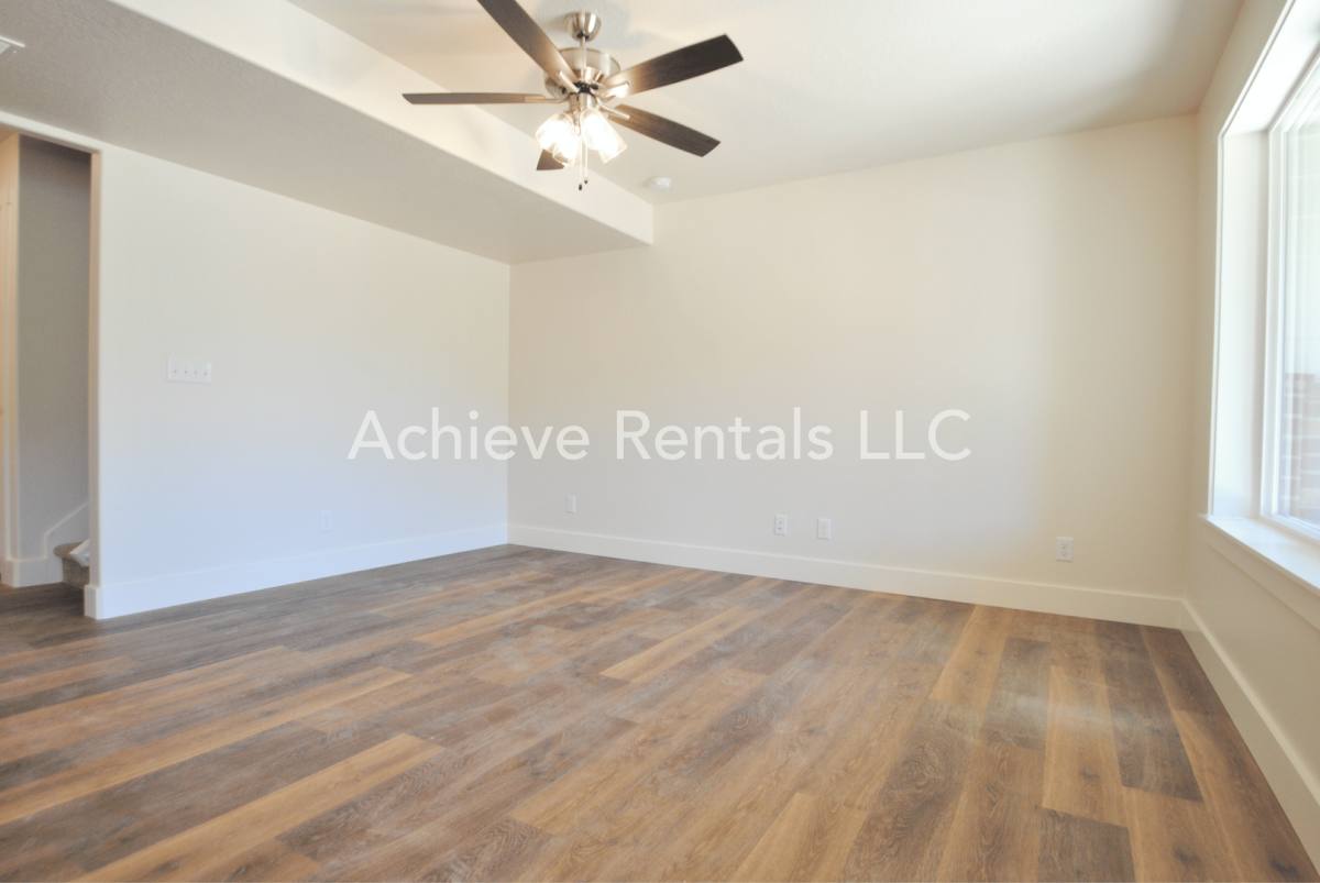 Townhouse for rent at 2038 N 380 E, Logan, UT 84341