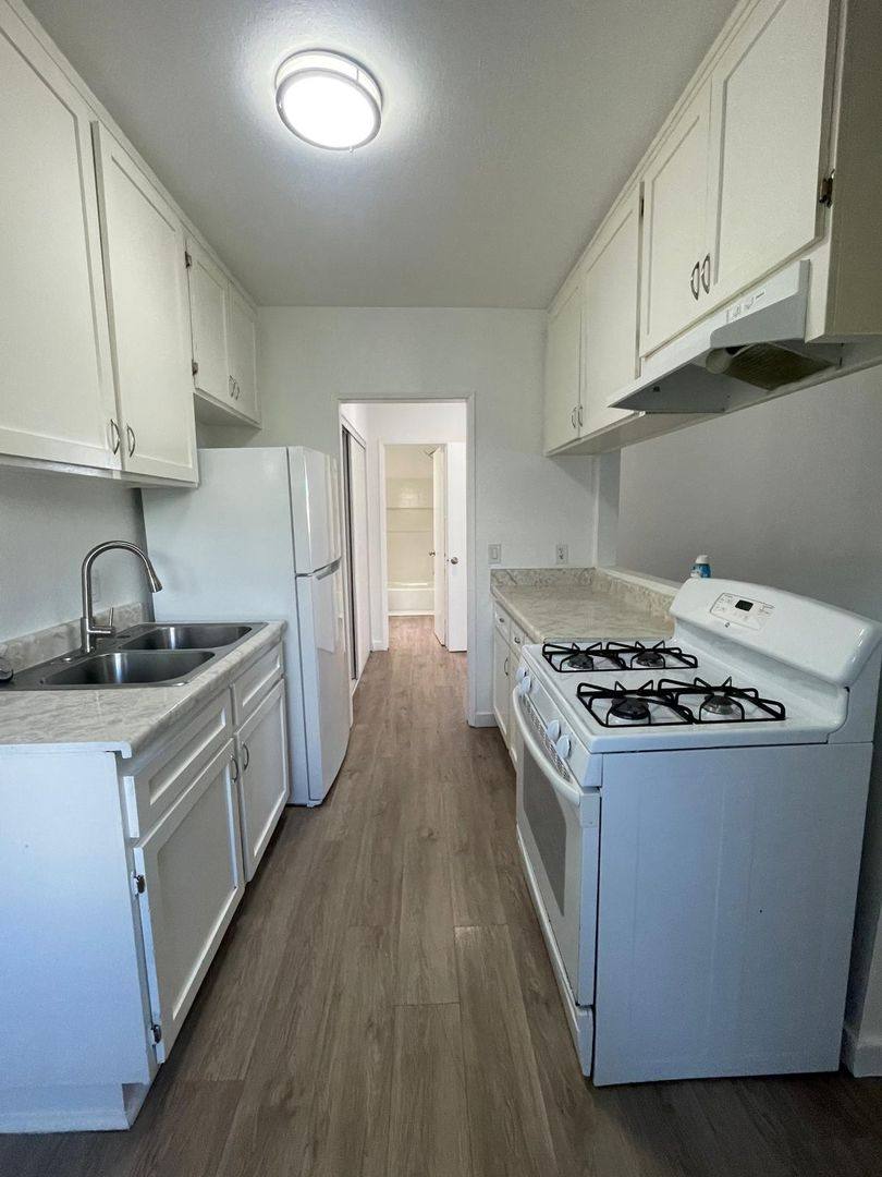 Apartment for rent at 8923 Orion Ave, North Hills, CA 91343